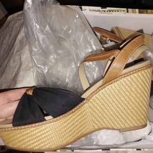 Summery Wedges, Like New